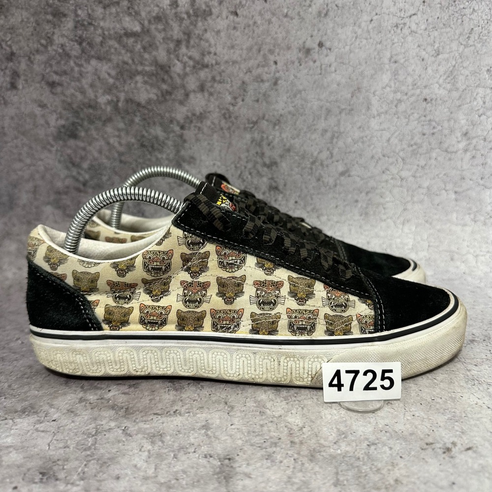 Vans Old Skool Sneakers Mens 8.5 Black Jaguar Mask Tribal Print Low Top Suede